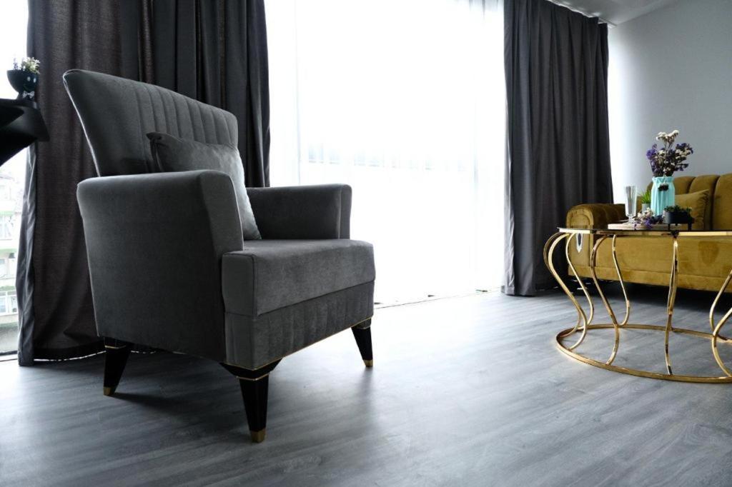 Liza Suit Hotel Istanbul Exterior photo